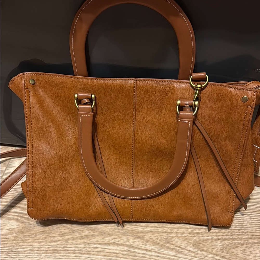 Universal Thread Tan Satchel